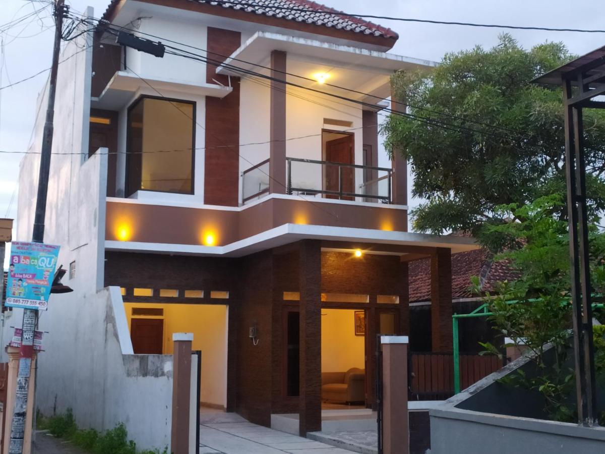 Villa House Of Soulmate Yogyakarta Esterno foto